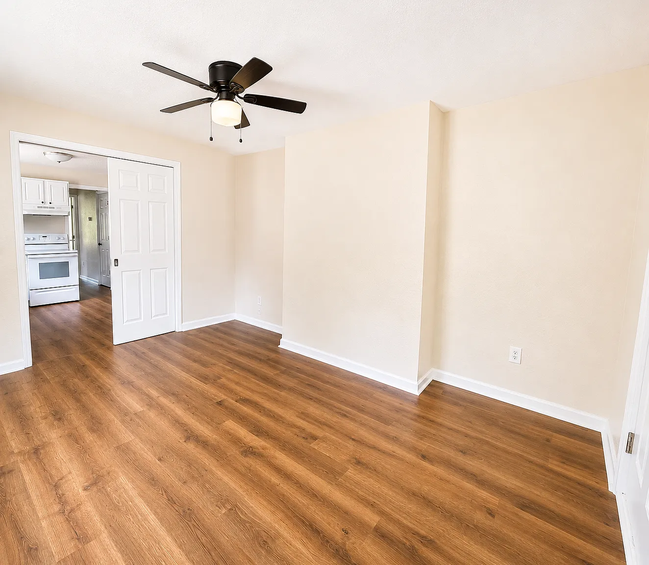2 bed, 900 sqft, $1,145 — Photo 4