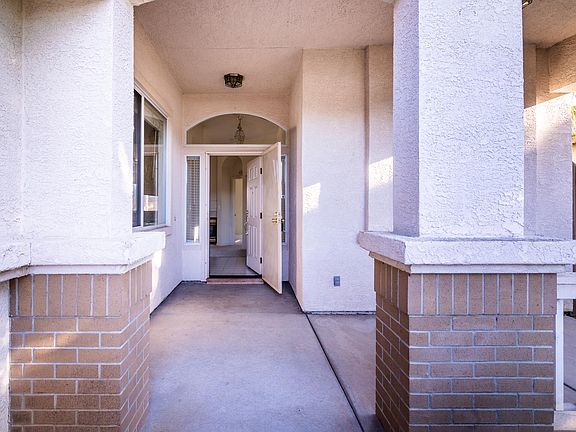 5th image of 9294 Tamerton Way