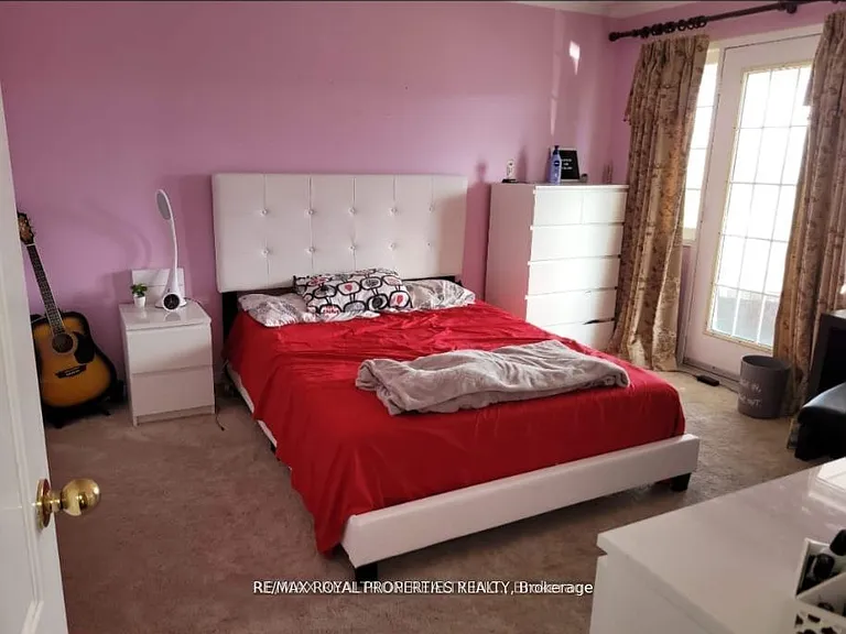 110 Seasons Dr #MAIN — Photo 7