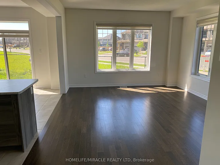 2 Cahill Dr — Photo 8