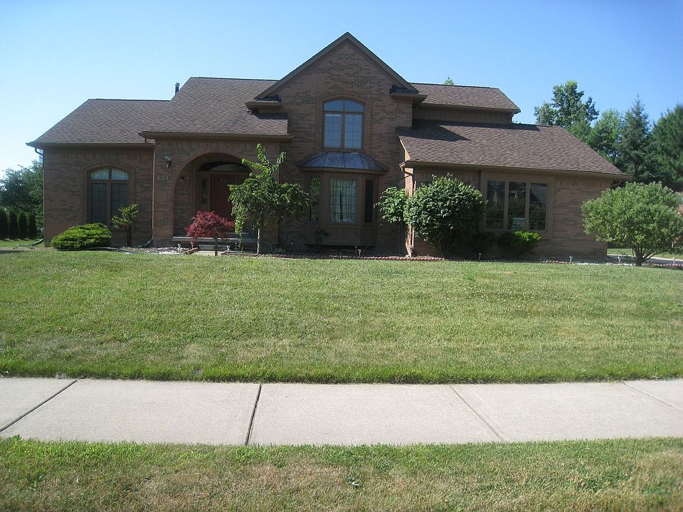 1st image of 915 Emerson Dr