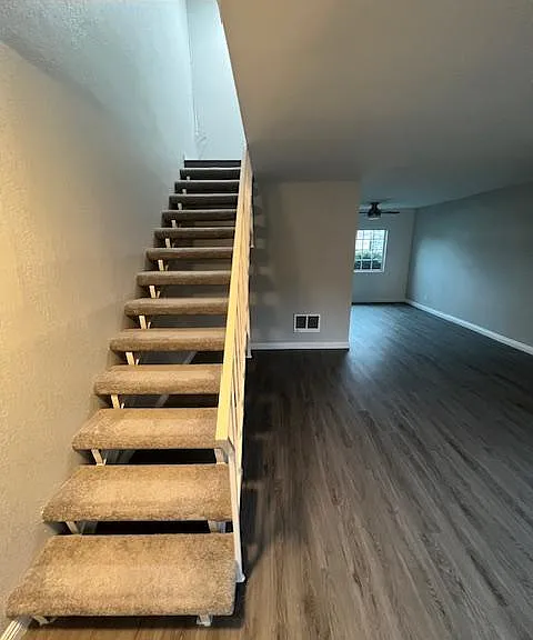 Anza Townhomes — Photo 9