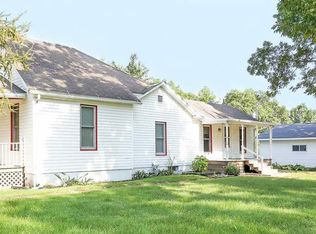 828 Decatur St, Lincoln, IL 62656