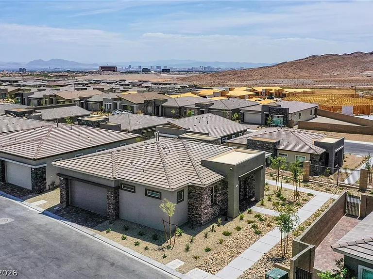 928 Allister Fields Ln — Photo 2