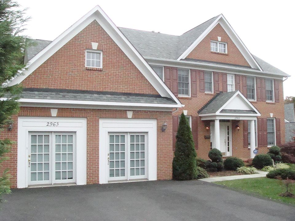 Exterior 1