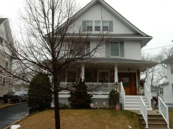 40 Courrier Pl, Rutherford, NJ 07070