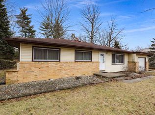 1309 Saint Marys Dr, Warsaw, IN 46580