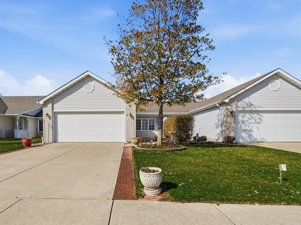 285 N Heather Ln, Crown Point, IN 46307