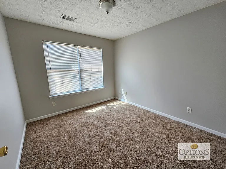 752 Georgetown Ct — Photo 22
