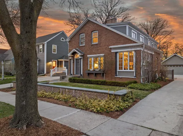 816 East Lake Forest AVENUE, Milwaukee, WI 53217