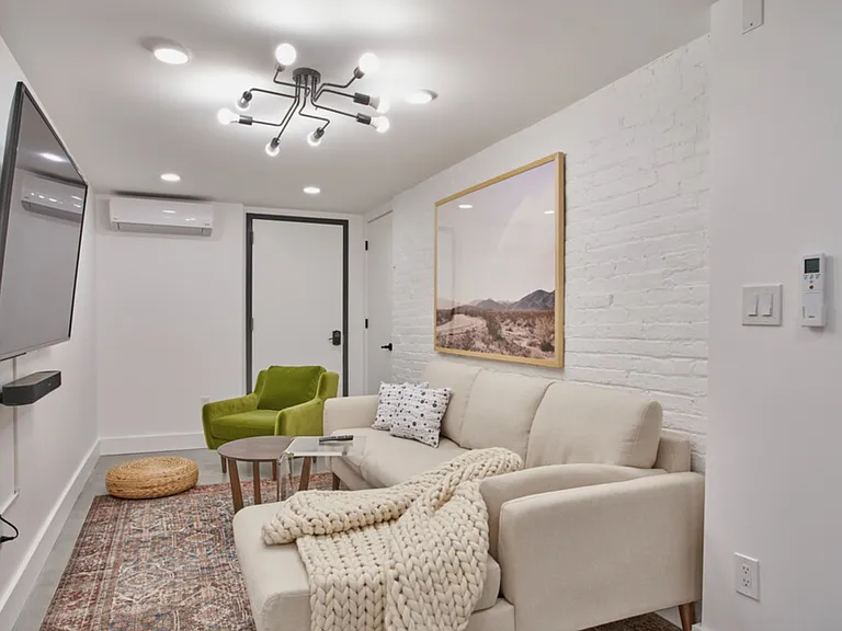 854 Hancock St #6-A — Photo 11