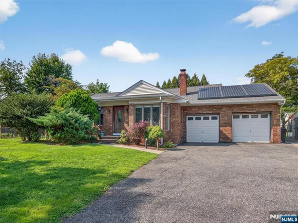 404 Old Tappan Rd, Old Tappan, NJ 07675