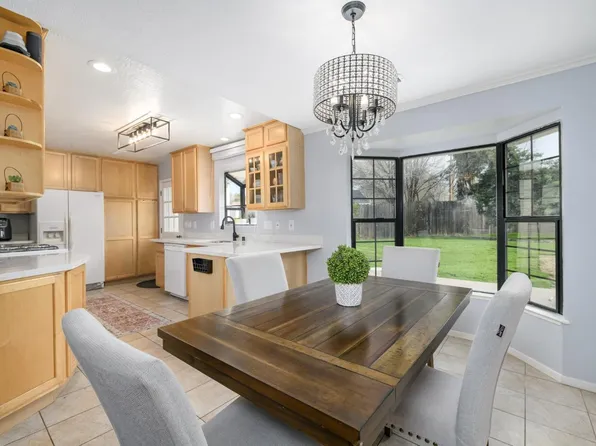 1808 Roberts Ct, Concord, CA 94521