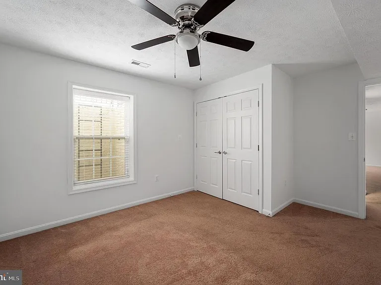 259 Olympic Dr — Photo 42