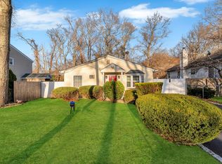 45 Erna Dr, Coram, NY 11727