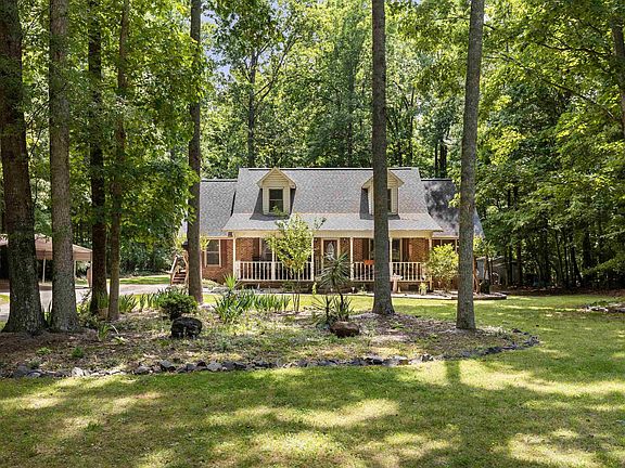 2nd image of 1333 Rabbit Run Rd