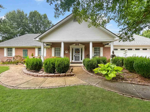 937 Kelleys Chapel Rd, Burlison, TN 38015