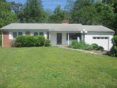 912 N Graham Hopedale Rd, Burlington, NC, 27217