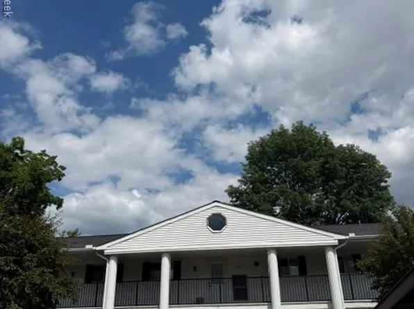 42630 Plymouth Hollow Dr, Plymouth, MI 48170