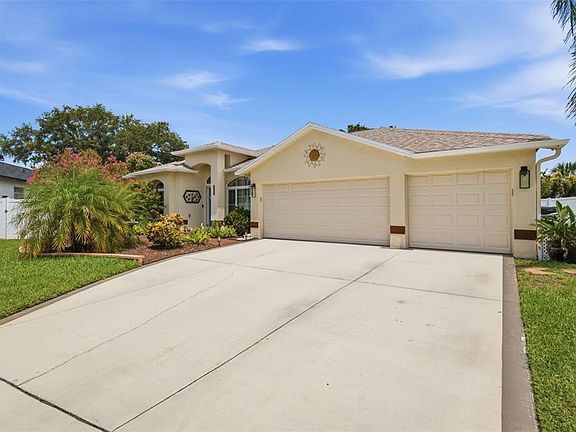 2nd image of 11201 Saint Andrews Ct