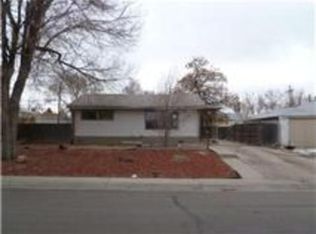 880 Newark St, Aurora, CO 80010