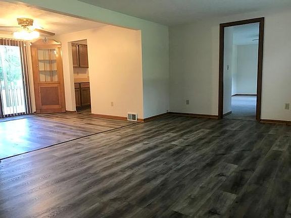 3rd image of 1294 Madison Ave