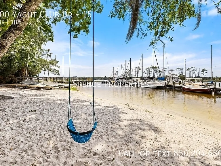 300 Yacht Club Dr #15 — Photo 37