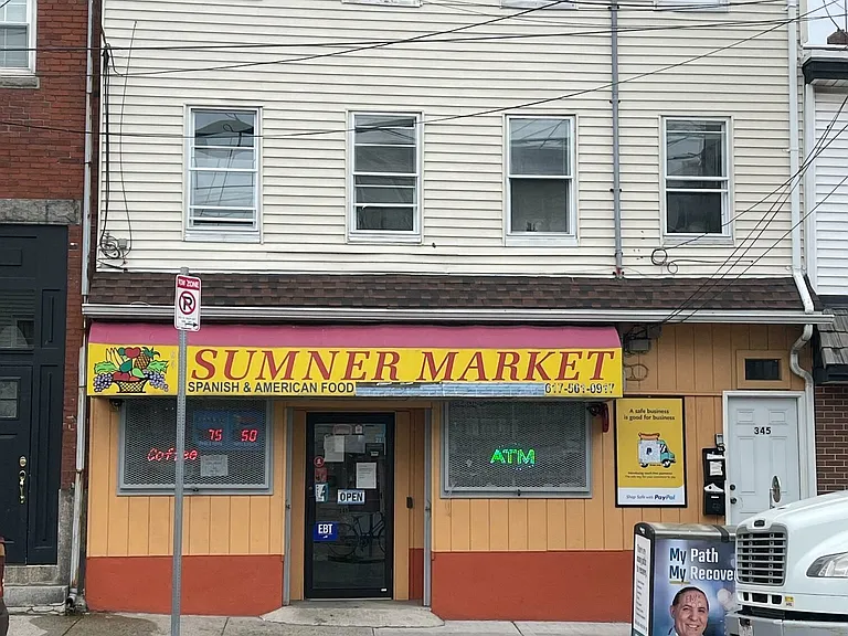 Sumner St — Photo 13