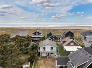 1616 N Columbia St, Seaside, OR 97138