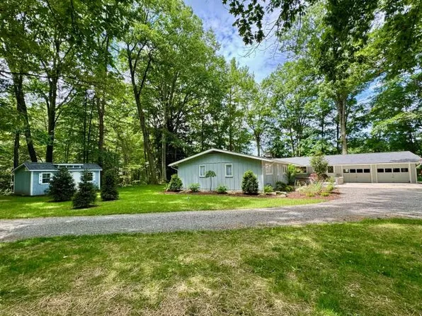 20 Driftwood Dr, Warren, PA 16365