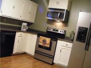 10015 E Wilson Rd, Independence, MO 64053