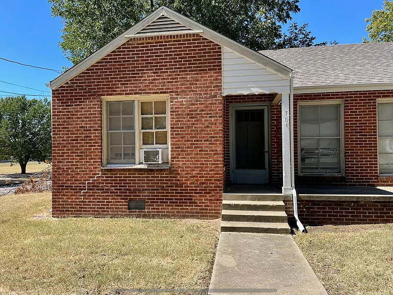 701 NW #E — Photo 12