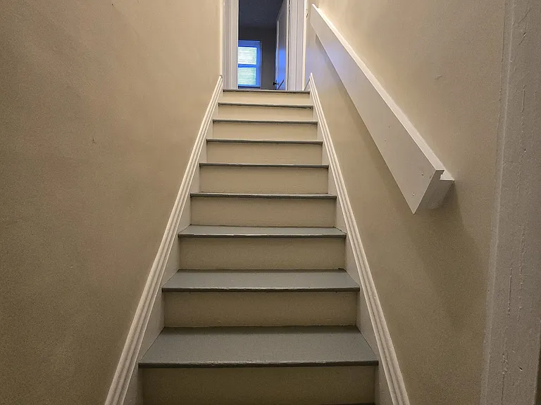1712 Blackburn Ave — Photo 14