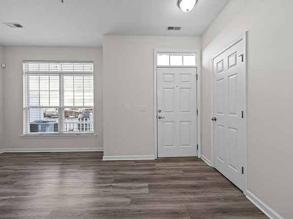 4th image of 8621 Neuse Club Ln APT 100