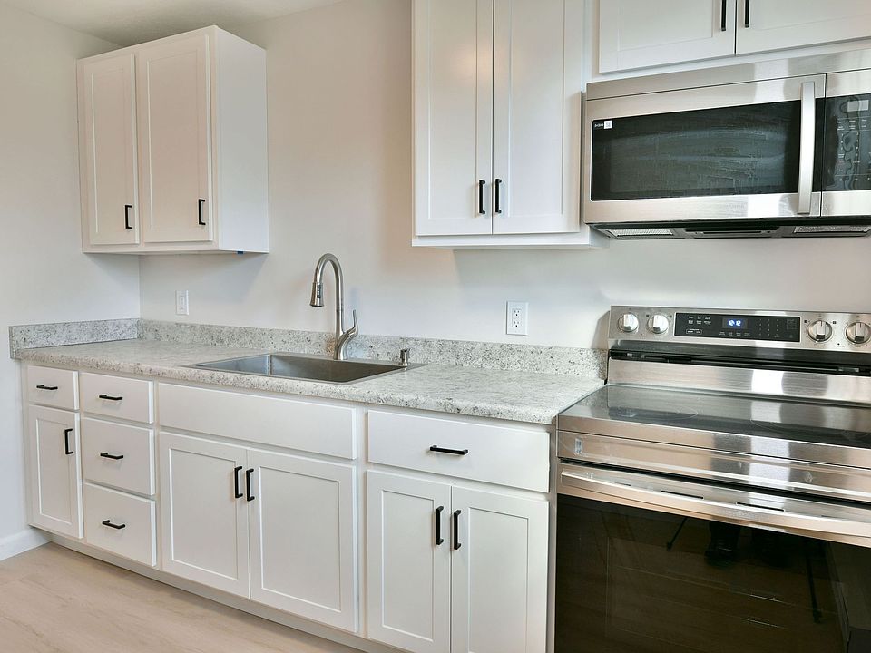 1st image of 1645 Hiram Ave #2