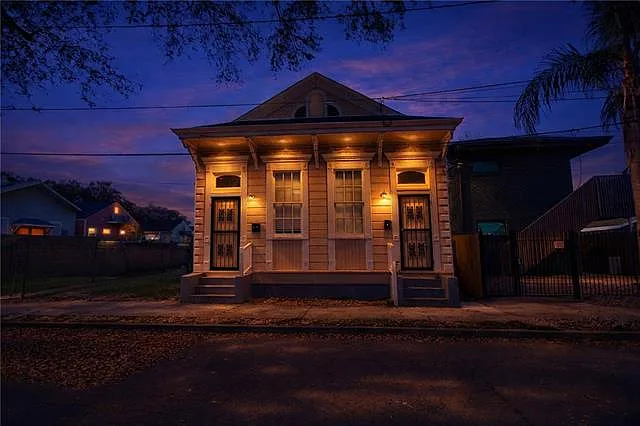 3 bed, 1.0 bath, 1032 sqft, $1,400 — Photo 2