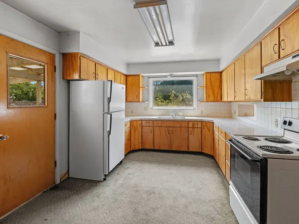 206 N Oak St, Townsend, MT 59644