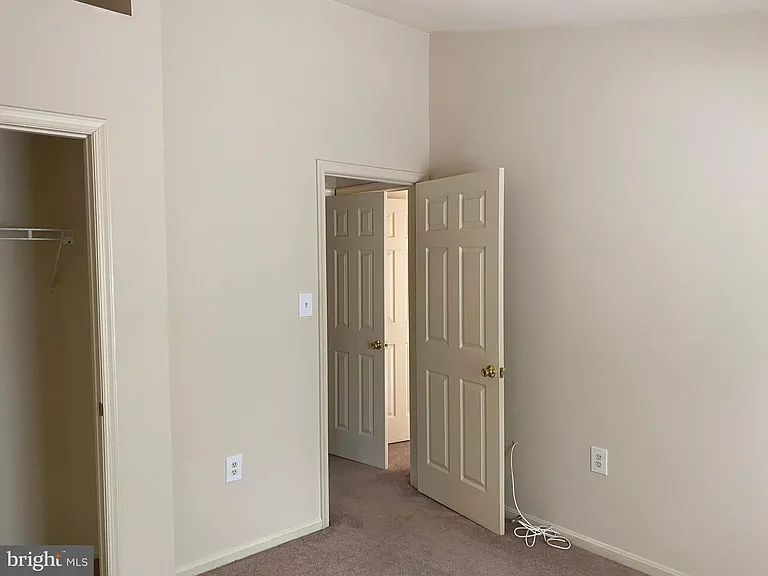 5623 Gresham Ln — Photo 28