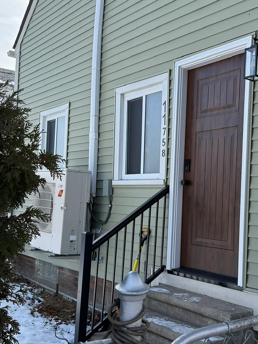 Building Photo - 11758 Mitchell St #3
