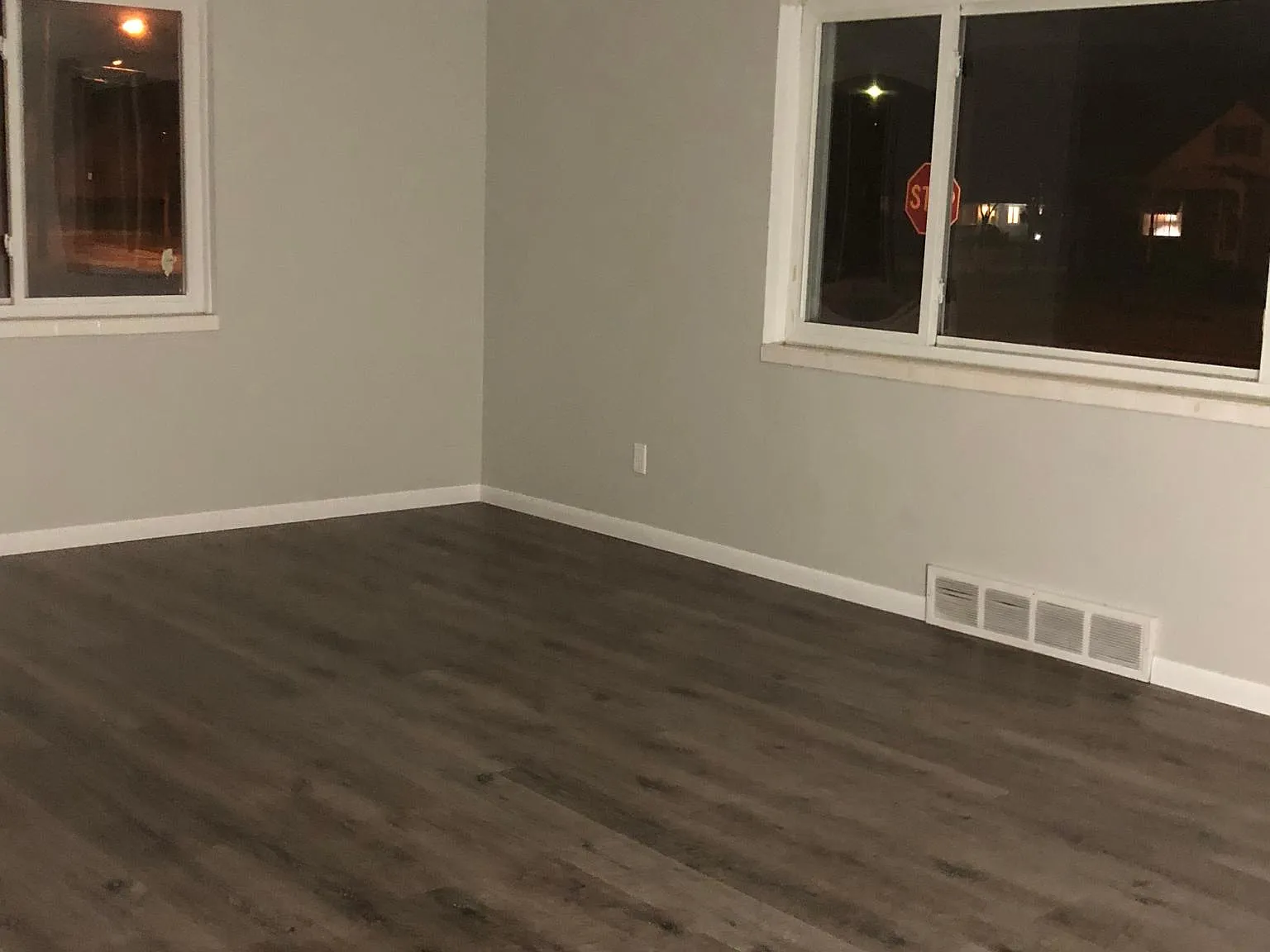 3 bed, 1.5 bath, 1100 sqft, $1,800 — Photo 2