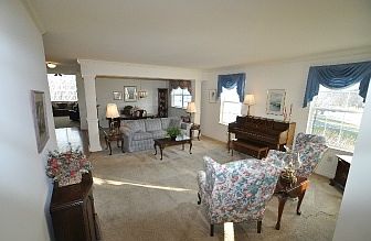3rd image of 778 W Glenview Dr