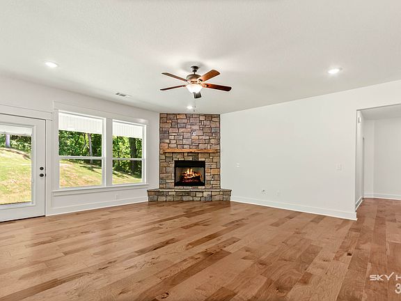 5th image of 57 Overton Dr