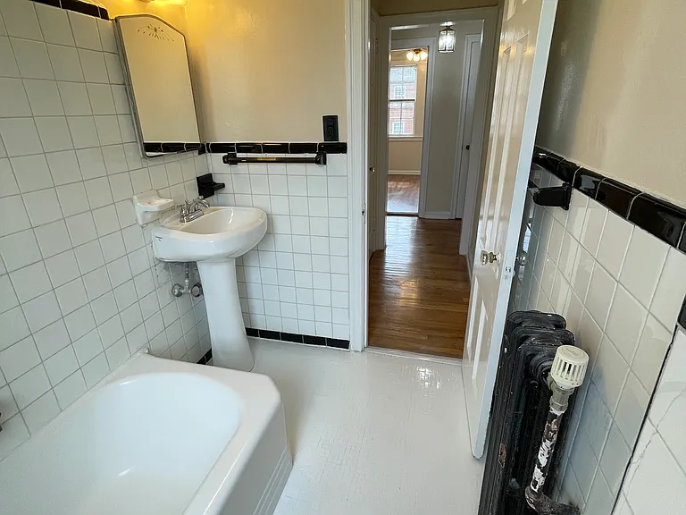 2823 Thornhill Rd — Photo 60