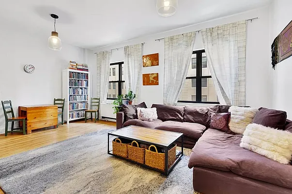 Rented by Compass | media 7