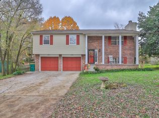 2106 Bishops Bridge Rd, Knoxville, TN 37922