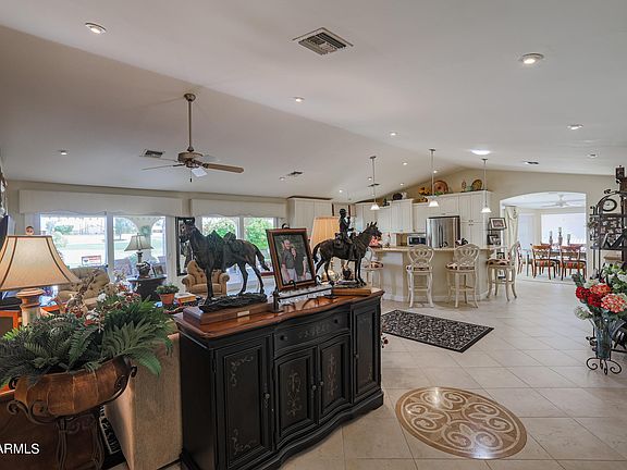 4th image of 2572 Leisure World