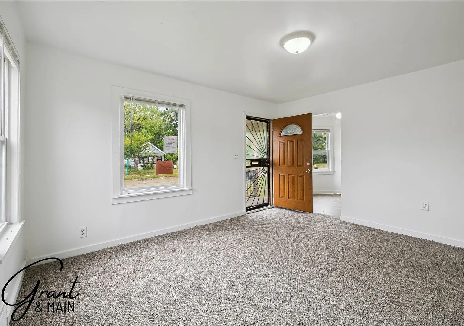 $1,200/month - 3 Bed 1 Bath Single Family Home in Detroit — Photo 4