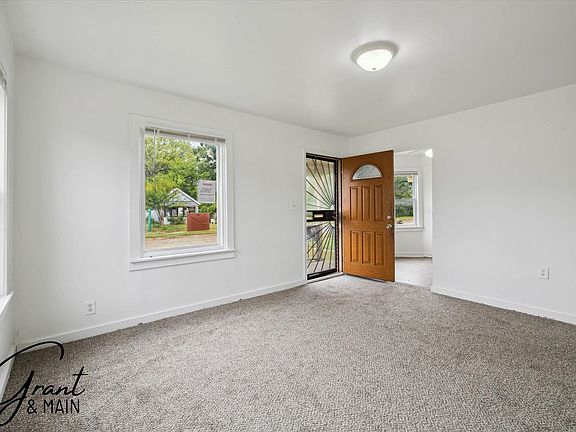 4th image of 13926 Rockdale St