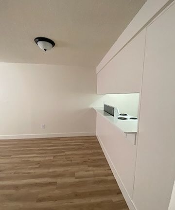 2nd image of 873 Manbrin Dr NE