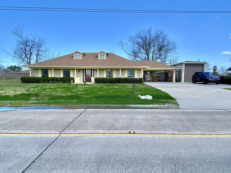 1st image of 337 E Woodlawn Ranch Rd
